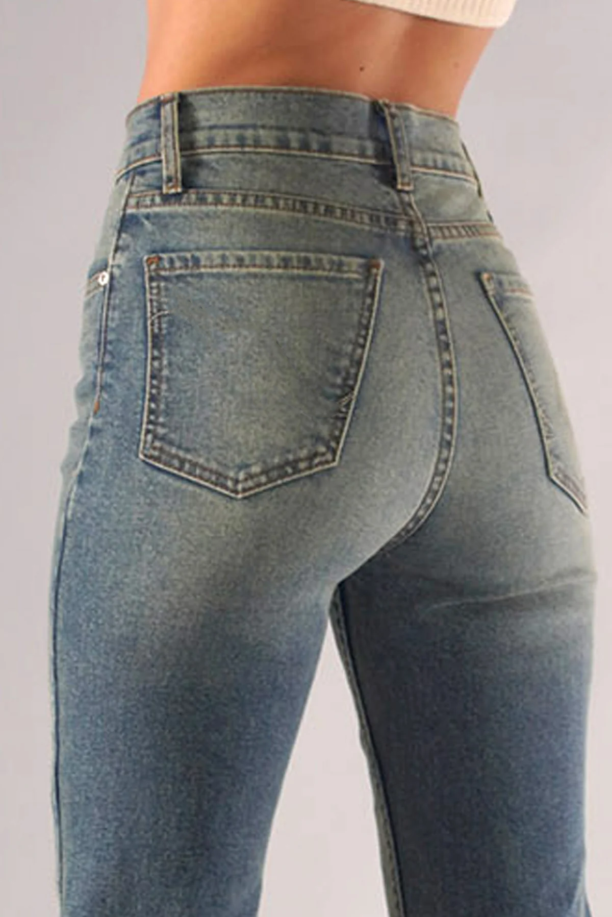 Classic Vogue Flare Jeans - Image 7