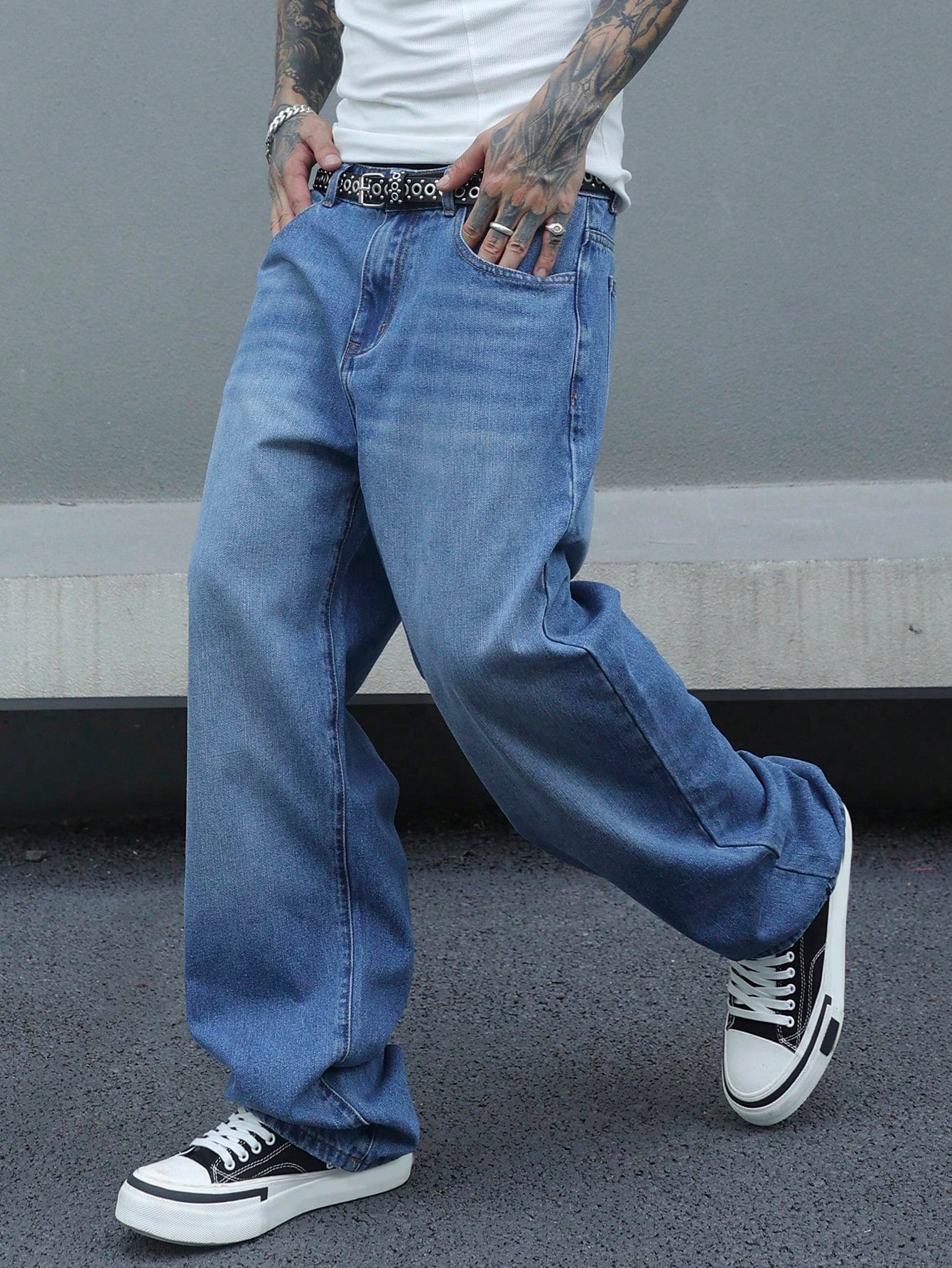 Retro Blue Wash Baggy Jeans - Image 3