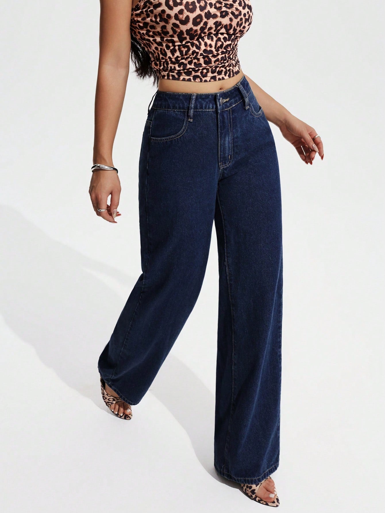 Wide Leg High Rise Jeans - Image 10