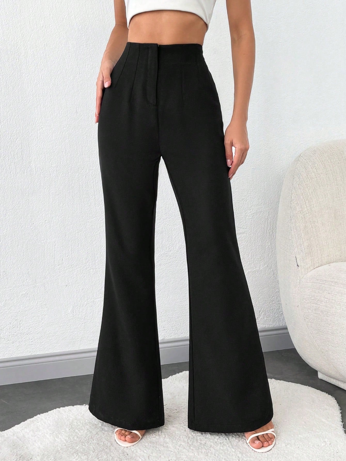 Darted Contour Bootcut Pants