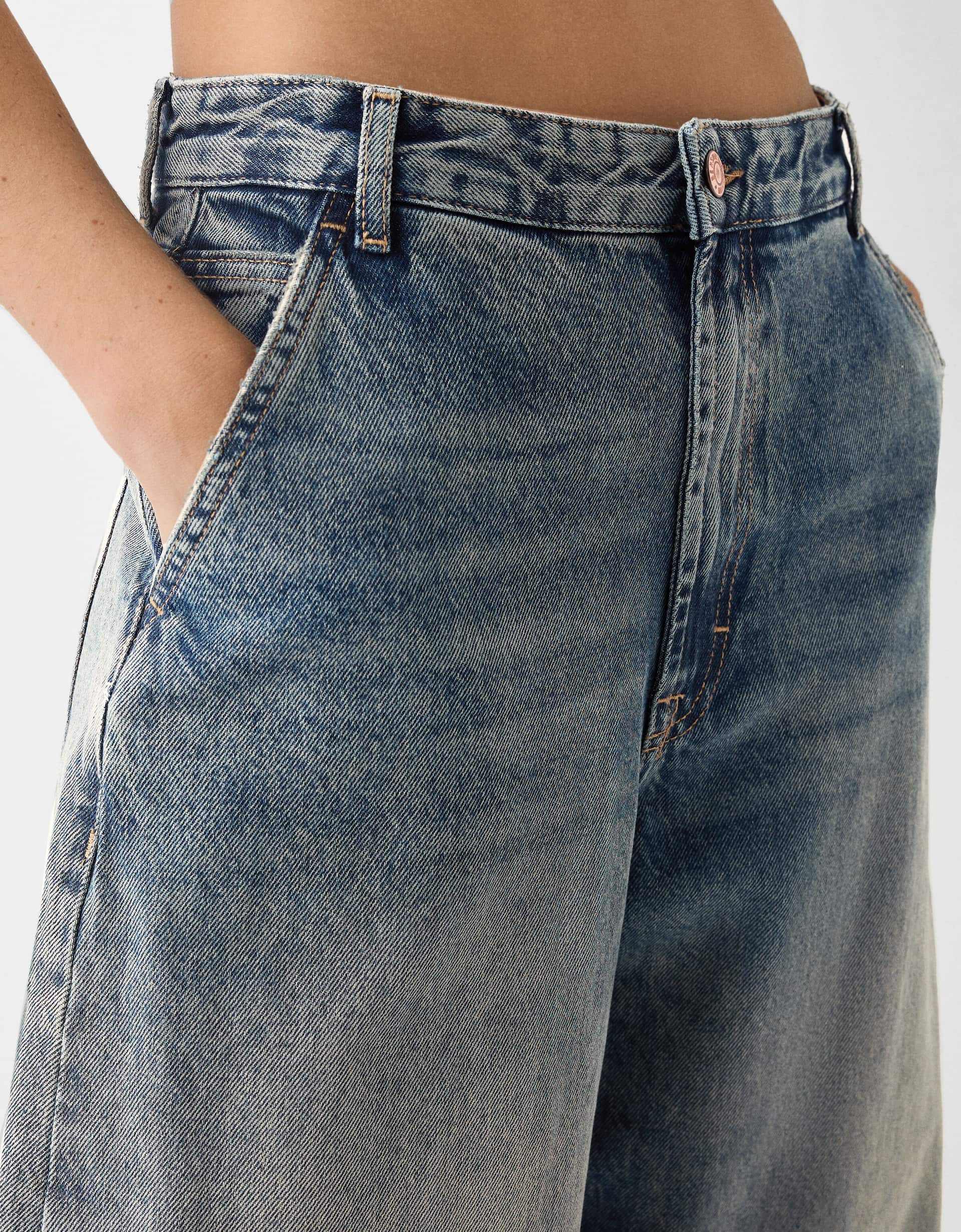 Faded Skater Fit Baggy Jeans - Image 2